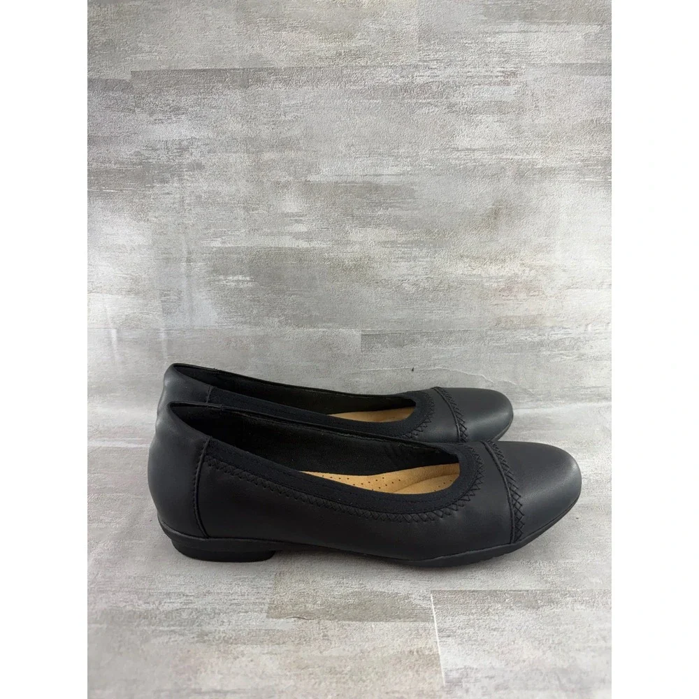 Clarks collection flat